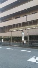 「ジオ緑地住宅前」バス停留所