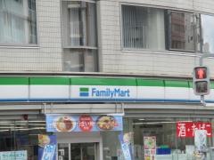 ファミリーマート　広島金屋町店