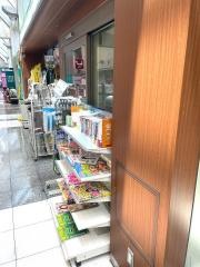 ファミリーマート　松山空港店
