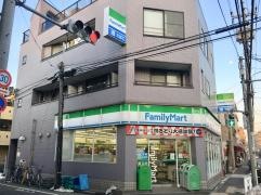 ファミリーマート　蓮根二丁目店