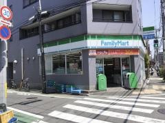 ファミリーマート　蓮根二丁目店