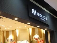 東京シャツ　つくばイーアス店