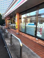 セブンイレブン　福井春山1丁目店