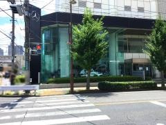 メルセデス・ベンツ川口