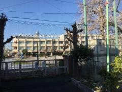 三鷹市立第六中学校