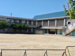忠岡小学校