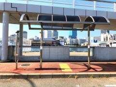 「中突堤」バス停留所