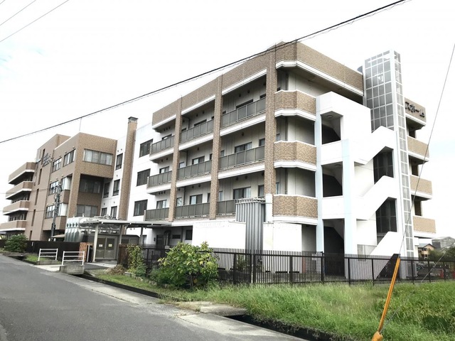アダムスホーム 施設外観