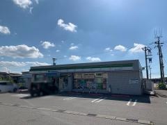 ファミリーマート　富山大久保店