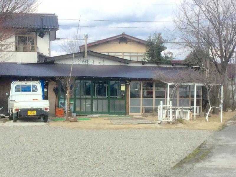 建物正面