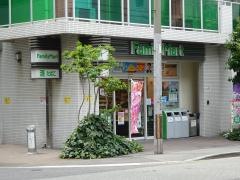 ファミリーマート　新町店