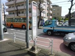 「岡本橋」バス停留所