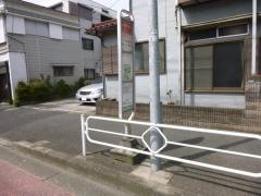 「岡本橋」バス停留所