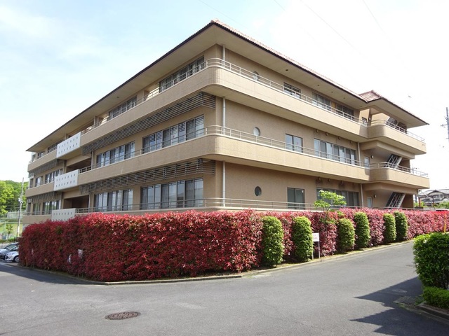 社会医療法人松本快生会介護老人保健施設大和田の里 建物全景