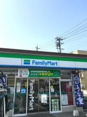 ファミリーマート　守山苗代店