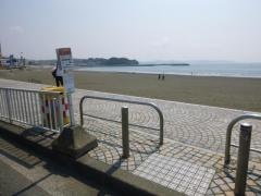 「江ノ島海岸」バス停留所