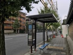 「岡崎神社前」バス停留所