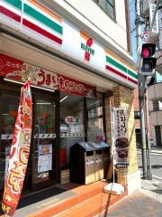 セブンイレブン　熊谷駅東通り店