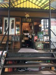 カフェレストガレージ