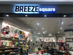 ＢＲＥＥＺＥ　ｓｑｕａｒｅ　イオンレイクタウンモリ