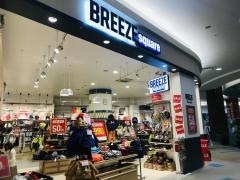 ＢＲＥＥＺＥ　ｓｑｕａｒｅ　イオンレイクタウンモリ