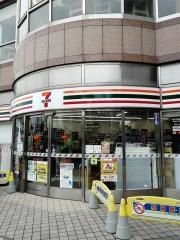 セブンイレブン　亀有駅前店