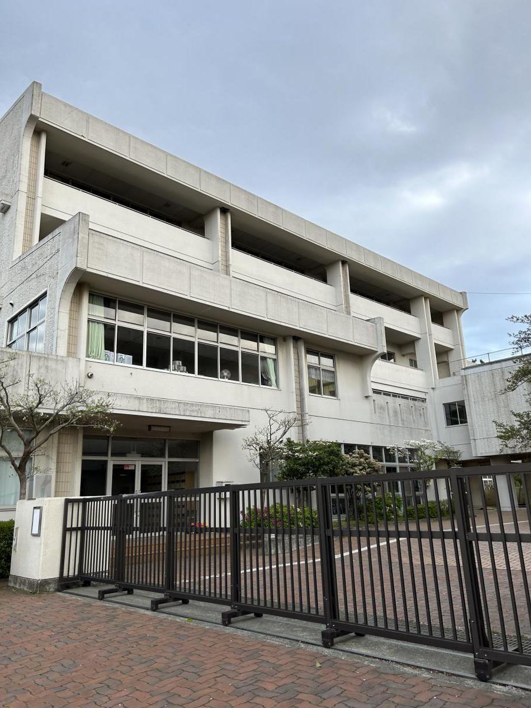 藤沢 市立 羽鳥 小学校