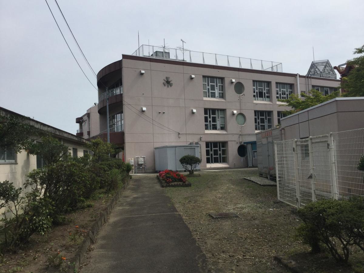 吉成中学校