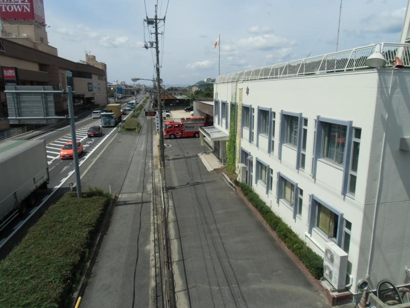 建物上から