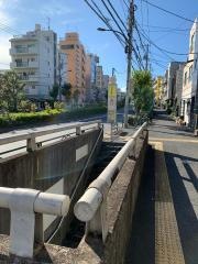 「松見坂下」バス停留所