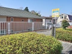 「東雨間」バス停留所