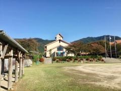 愛東北小学校