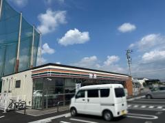 セブンイレブン　倉敷上富井店