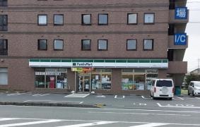 ファミリーマート　御殿場インター店