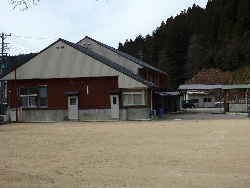 清嶺小学校