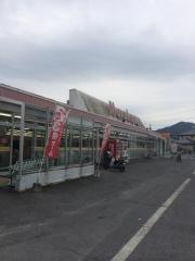 丸久川西店