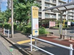 「境川団地」バス停留所