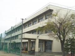 富士見小学校