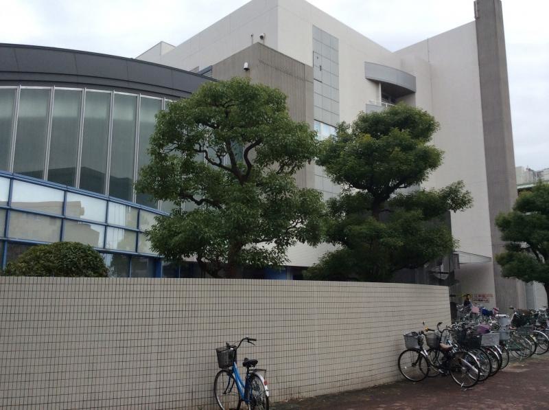 東淀川図書館 外観