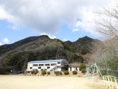 神根小学校