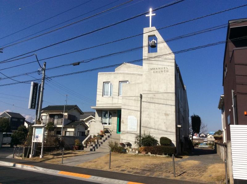 教会を正面から