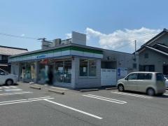 ファミリーマート　岐阜六条店