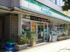 ファミリーマート　北河堀店