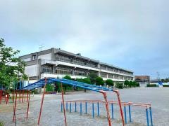 流山小学校