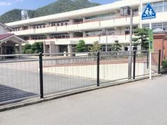 香登小学校