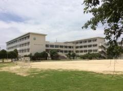 金屋小学校