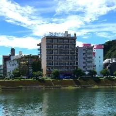 リバーサイドホテル松栄
