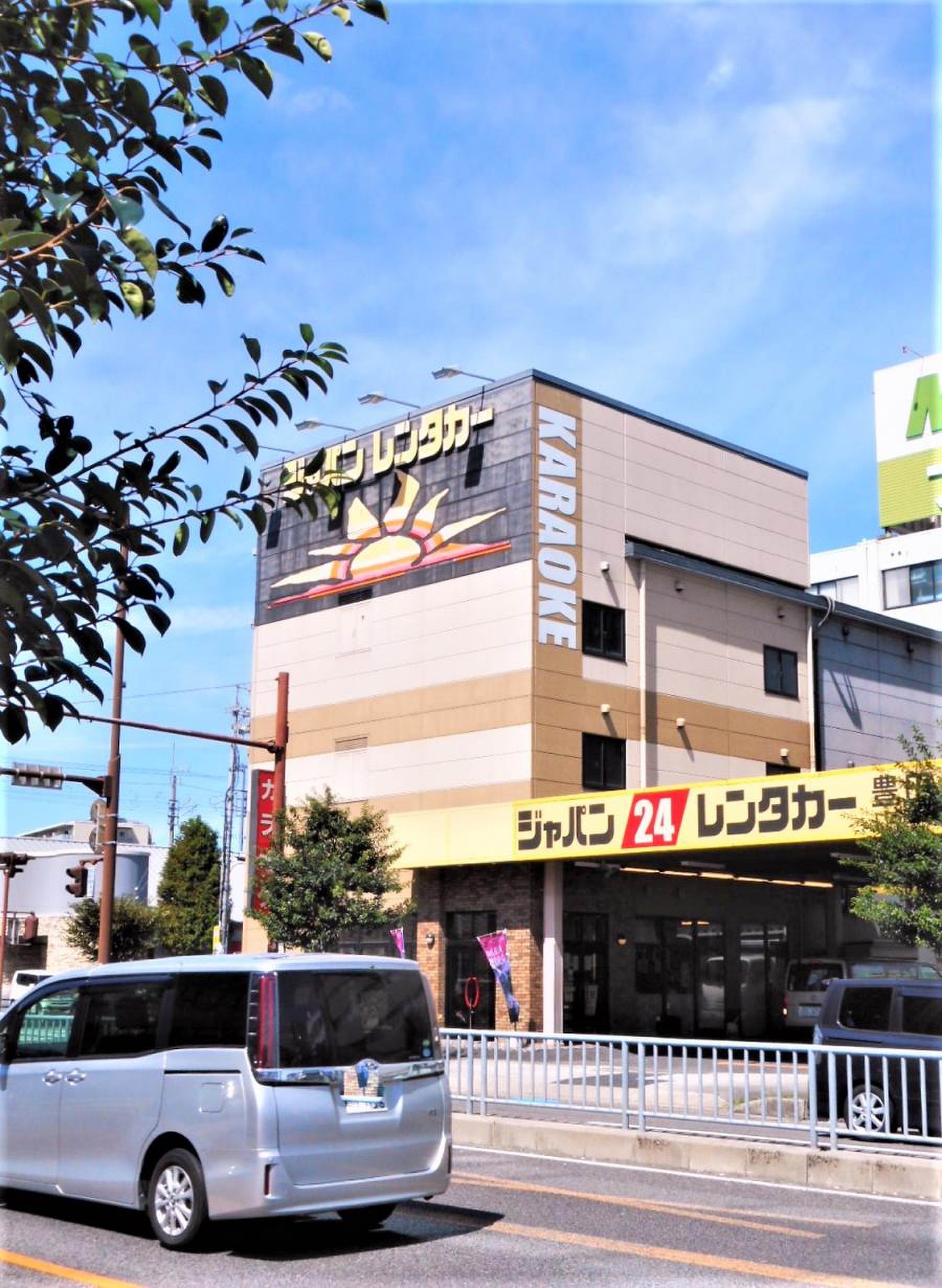 ジャパン レンタカー 豊田 店