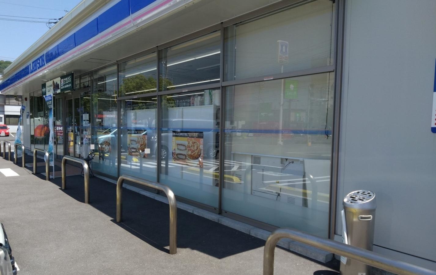 店舗前の様子