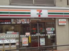 セブンイレブン　神山店